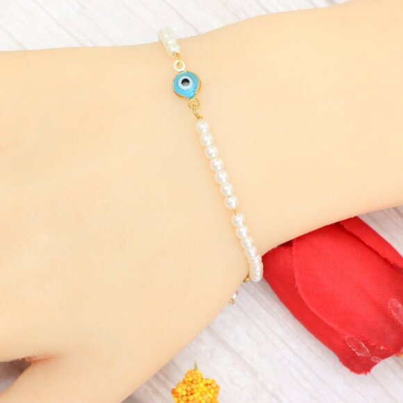 "Trendy Handmade Bracelet – A Thoughtful Gift for Girls & Women | UNVRC1461 - Picture 10 of 10